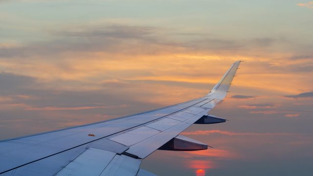 Image illustrating an airplane wing. 